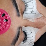 خدمات تخصصی اکستنشن مژه و لیفت رویان