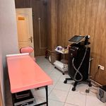 مطب لیزر موهای زائد لیورا