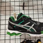 کفش  کتونی شاهان