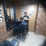 آرایشگاه مردانه قیچی طلایی