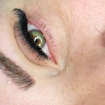 اکستنشن مژه ولیفت مژه و ابرو عادله درویش