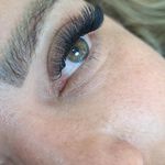 اکستنشن مژه ولیفت مژه و ابرو عادله درویش