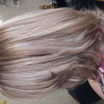 انجام خدمات تخصصی رنگ و کراتین