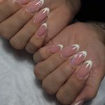 خدمات تخصصی کاشت و طراحى ناخن دان