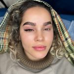 اکستنشن و لیفت مژه پگاه سودمند