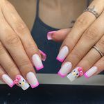 خدمات تخصصی ناخن نیل