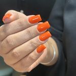 خدمات تخصصی ناخن نگین