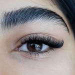 خدمات مژه افسانه