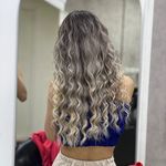 مرکز تخصصی رنگ مش و کراتین آزاده خوش تیر