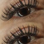 خدمات اکستنشن مژه و لیفت ابرو