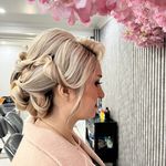 سالن زیبایی رزسفید