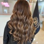 خدمات تخصصی رنگ و لایت و کوتاهی مو هستی