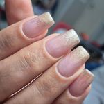 سالن زیبایی و مرکز اپیلاسیون سیمرغ