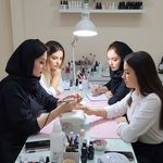 مرکز کاشت ناخن و ترمیم ناخن ساناز