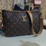 کیف دوزی دُختِ رَنگین