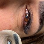 سالن زیبایی و عروس سرای آوینا
