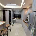 کابینت و مصنوعات چوبی آرایان