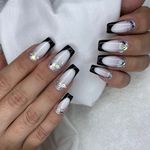 خدمات تخصصی ناخن دلما