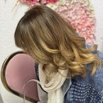 آرایشگاه زنانه مون بيوتی