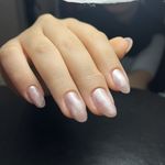 خدمات کاشت و طراحی ناخن