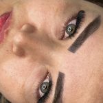 خدمات تخصصی اکستنشن مژه مهتاب