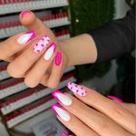 خدمات تخصصی ناخن آنا