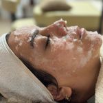 کلینیک پوست فیشال آزی
