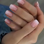 مرکز تخصصی ناخن و مژه منصوره بختیاری