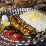 رستوران و فست فود پدیده