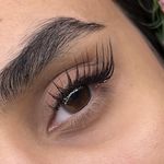 کاشت ناخن و مژه درخشش آرشیدا