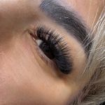 خدمات تخصصی اکستنشن مژه ندا عامری