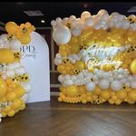 فروشگاه باران (بادكنك آرايي،گل آرايي)اجاره ميزصندلي بك گراند