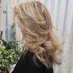 سالن آرایش و زیبایی رویا