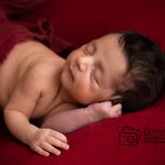 عکاسی نوزاد در منزل پروازی