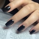 مرکز تخصصی کاشت ناخن شبنم