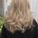 سالن آرایش و زیبایی رویا