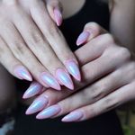 خدمات تخصصی کاشت ناخن ناهید