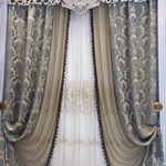 پرده سرای مجلل لاریس (LARIS)