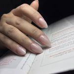 مرکز تخصصی کاشت ناخن شبنم