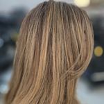 سالن آرایش و زیبایی رویا