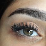 مرکزتخصصی کاشت ناخن و اکستنشن مژه رامونا