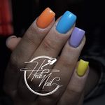 خدمات کاشت و ترمیم ناخن هدیه