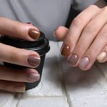 خدمات تخصصی ناخن نگین