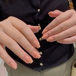 خدمات تخصصی ناخن و مژه کیمادلا