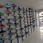 کفش اسپرت مانی