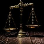 وکیل پایه یک دادگستری زهرا میرزایی