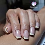 مرکز کاشت ناخن خاطره