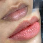 مرکز تخصصی میکروبلیدینگ ابرو و شیدینگ لب