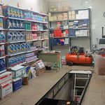 فروشگاه روغن موتور و اتو سرویس اقای روغن