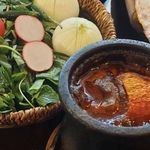دیزی سرا و غذای محلی ارجمند بانو